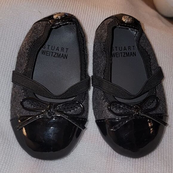 New Stuart Weitzman Legacy Black Patent & Gray Baby Shoes 3-6 Months Size 2 - Picture 9 of 11